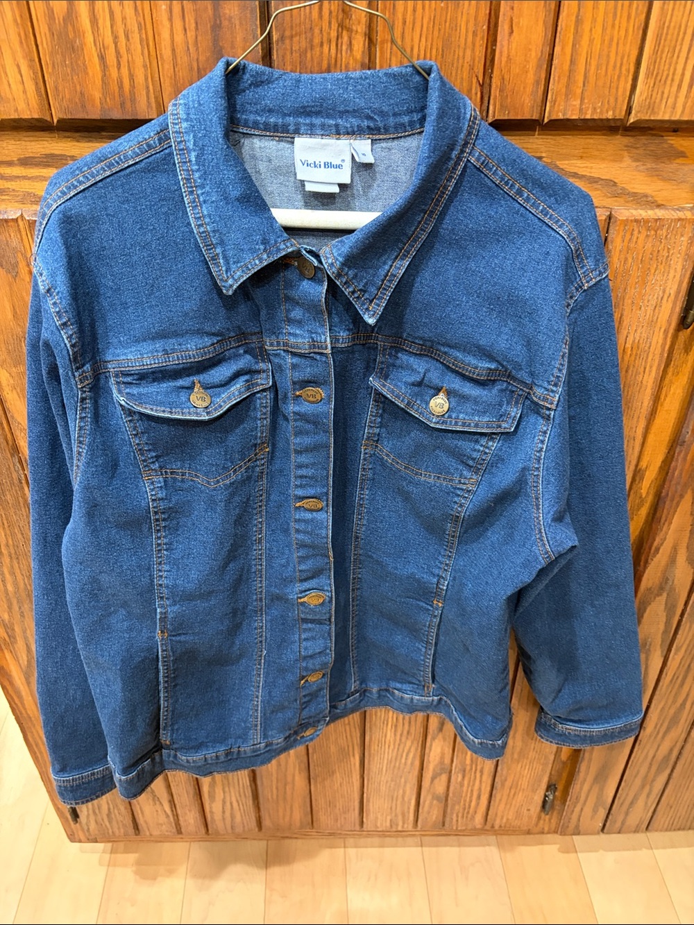 Vicki Blue Women's Classic Blue Denim Jean Jacket size 10